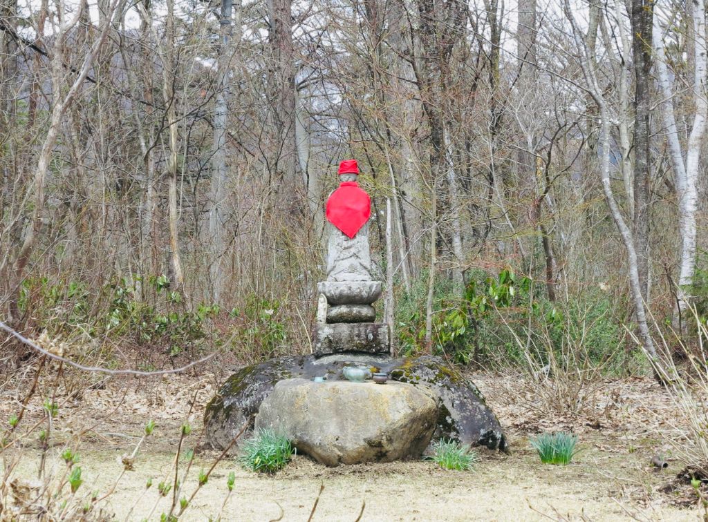 12-2_Kazekiri Jizo Statue2